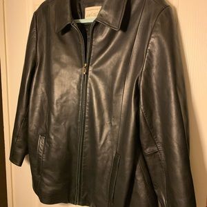 Women’s genuine leather jacket